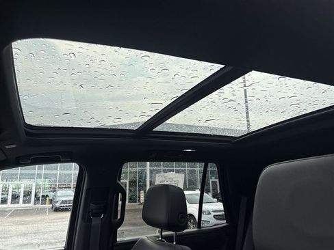 Used 2024 Chevrolet Tahoe Z71 w/ Z71 Off-Road Package image 19