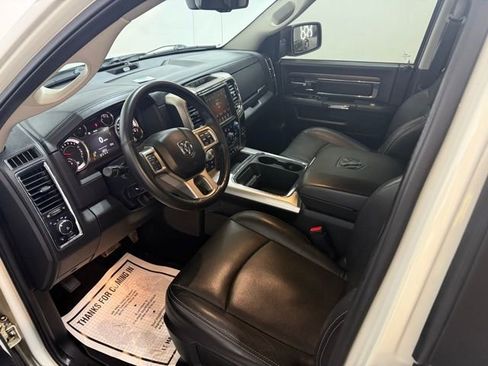 Used 2016 RAM 1500 Laramie w/ Convenience Group image 16