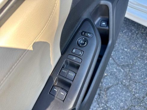 Used 2019 Honda Civic Touring image 22