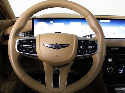 Used 2025 Genesis G80 2.5T image 23