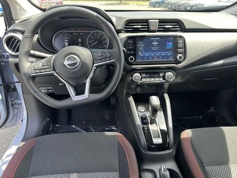 New 2025 Nissan Versa SR w/ Trunk Package image 17