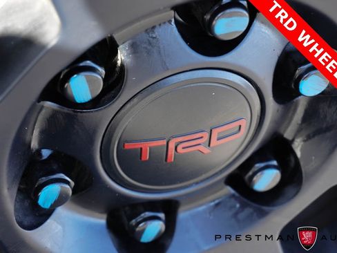 Used 2024 Toyota Tacoma TRD Off-Road image 7