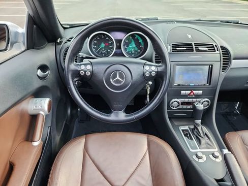 Used 2005 Mercedes-Benz SLK 350 image 26