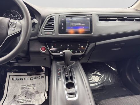 Used 2018 Honda HR-V EX image 19
