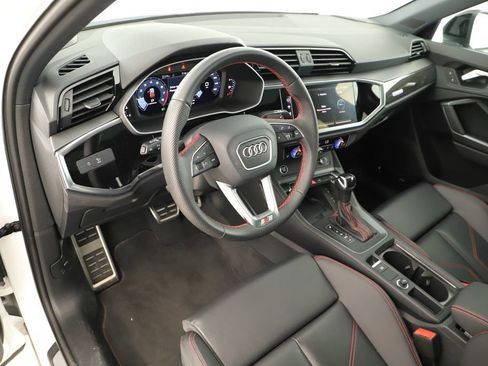 Certified 2025 Audi Q3 2.0T Premium Plus w/ Premium Plus Package AWD/4WD image 15