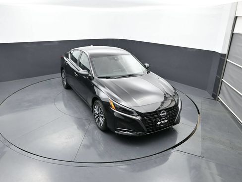 New 2026 Nissan Altima 2.5 SV AWD/4WD image 16