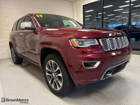 Used 2017 Jeep Grand Cherokee Overland w/ Jeep Active Safety Group image 1