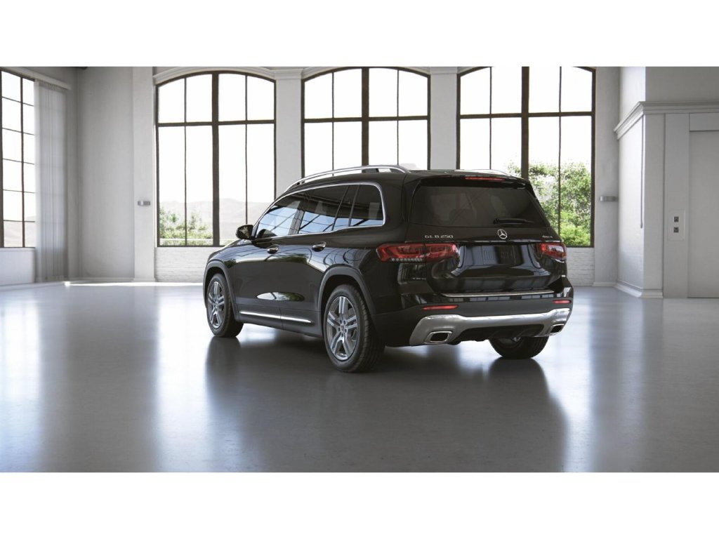 Used 2023 Mercedes-Benz GLB 250 4MATIC image 29