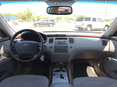 Used 2007 Hyundai Azera Limited FWD image 17