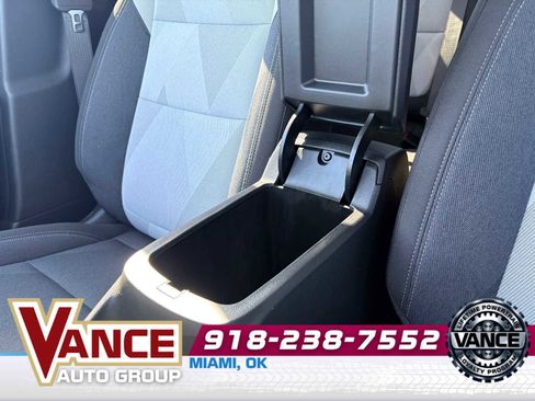 Used 2025 Chevrolet Trax LS w/ LS Convenience Package image 32