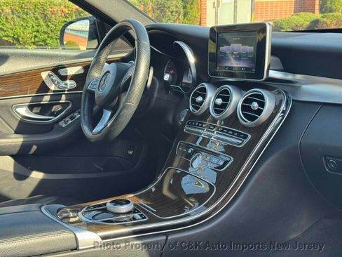 Used 2018 Mercedes-Benz C 300 4MATIC Sedan image 39