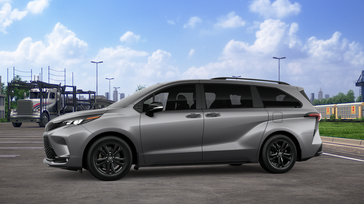 New 2026 Toyota Sienna XSE AWD/4WD image 3