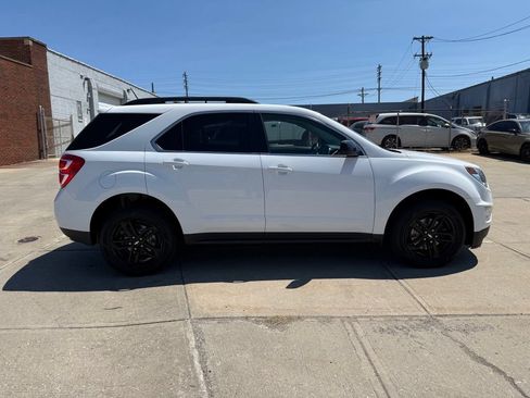 Used 2017 Chevrolet Equinox LT w/ Sport Edition FWD image 5