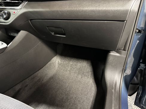 Certified 2025 Buick Envista Preferred FWD image 35