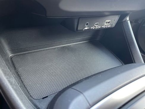 Used 2024 Subaru Crosstrek 2.0i Premium image 20