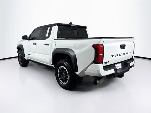Used 2024 Toyota Tacoma TRD Off-Road w/ TRD Off Road Premium Package AWD/4WD image 13