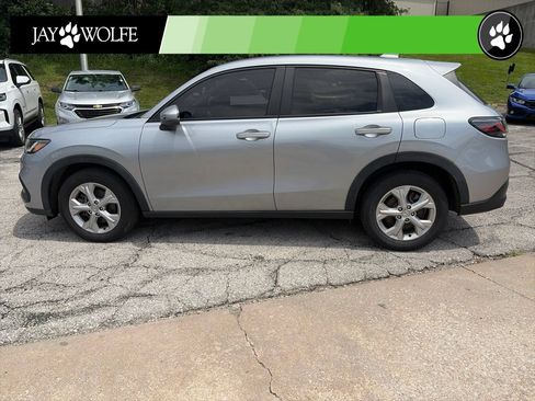 Used 2023 Honda HR-V LX image 8