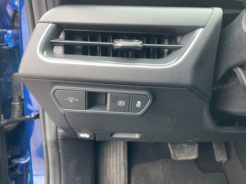 Used 2025 Kia K4 EX image 31