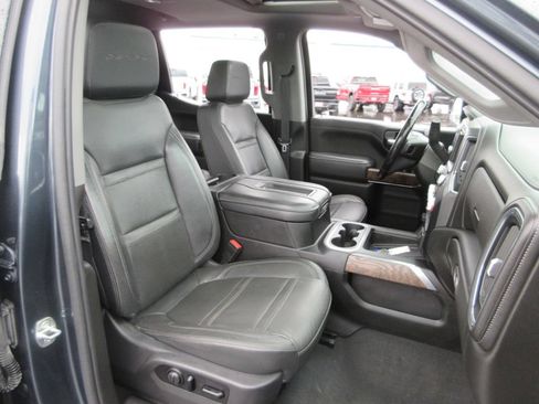 Used 2021 GMC Sierra 1500 Denali w/ Denali Ultimate Package AWD/4WD image 25