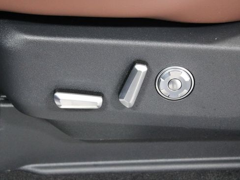 New 2026 Lincoln Navigator Reserve AWD/4WD image 22