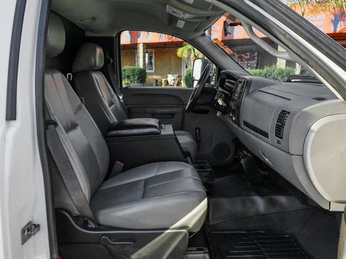 Used 2012 Chevrolet Silverado 3500 W/T image 32
