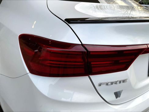 Used 2023 Kia Forte GT-Line w/ GT-Line Premium Package FWD image 22