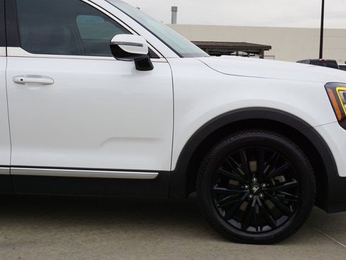 Used 2020 Kia Telluride SX w/ SX Prestige Package image 9