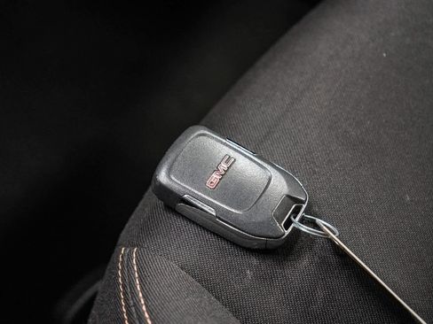 Used 2019 GMC Terrain SLE image 26