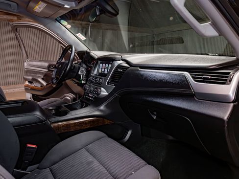 Used 2018 Chevrolet Tahoe LS RWD image 15
