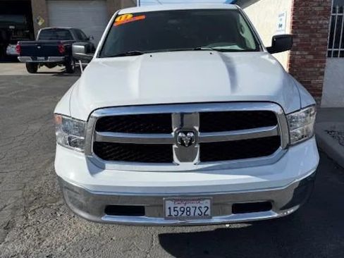 Used 2013 RAM 1500 Classic SLT image 3