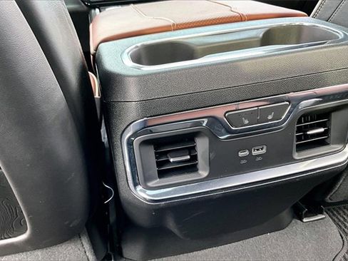 Used 2024 GMC Sierra 1500 Denali Ultimate image 11