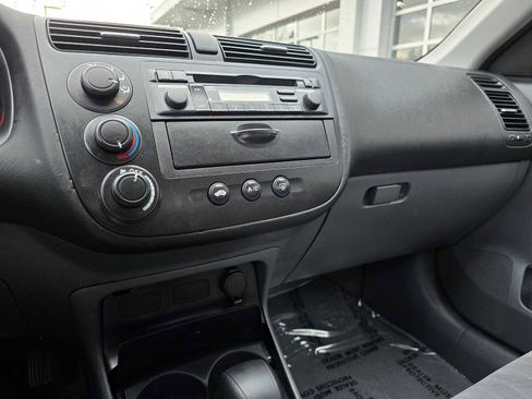 Used 2004 Honda Civic LX image 28