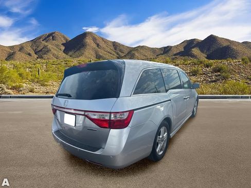 Used 2012 Honda Odyssey Touring image 4
