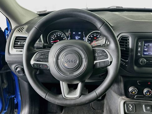 Used 2018 Jeep Compass Sport FWD image 17