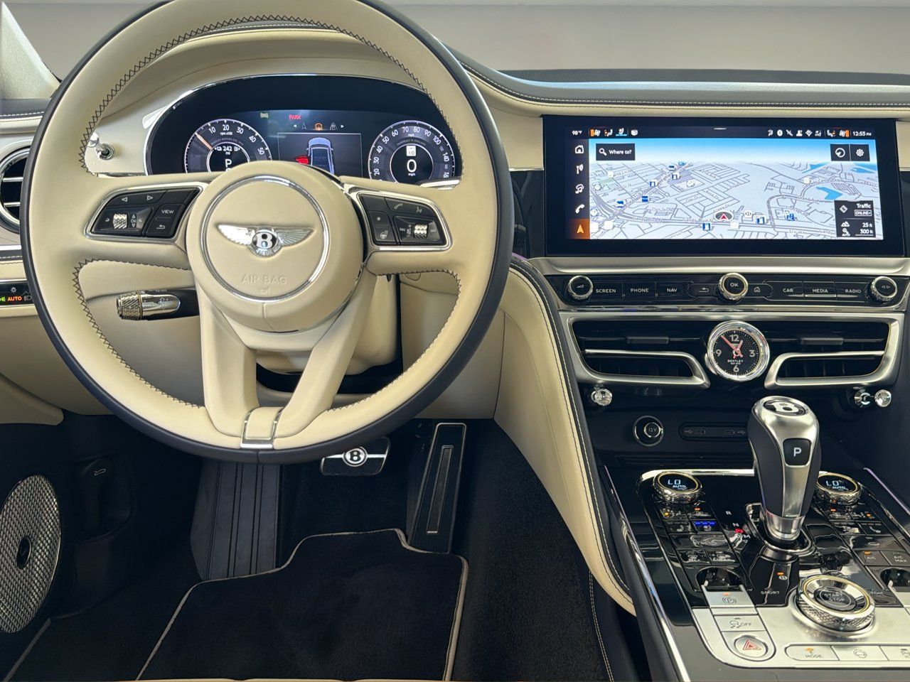 Used 2025 Bentley Flying Spur Plug-In Hybrid AWD/4WD image 22