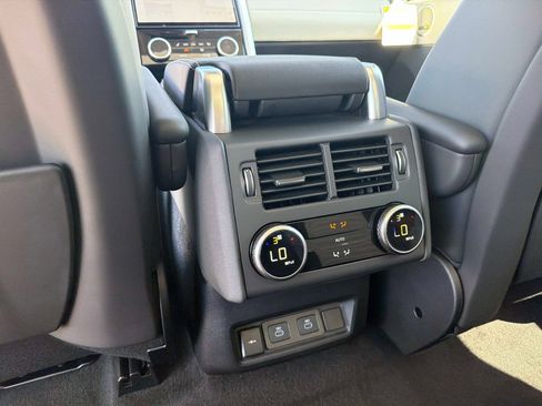 New 2026 Land Rover Discovery Dynamic SE AWD/4WD image 15