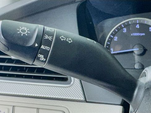 Used 2016 Hyundai Sonata SE FWD image 13