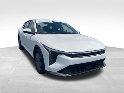 Used 2025 Kia K4 FWD image 7
