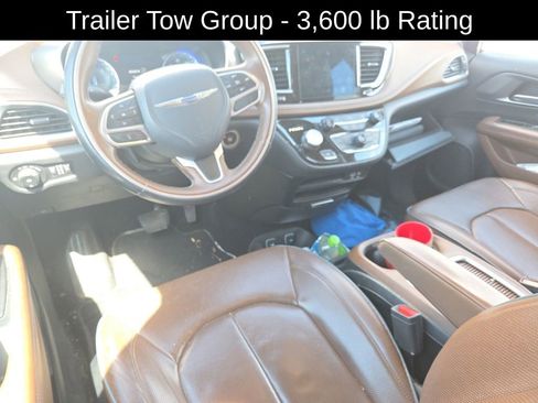 Used 2017 Chrysler Pacifica Limited FWD image 7