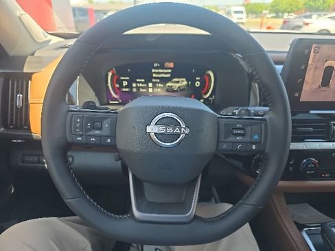 New 2026 Nissan Pathfinder Platinum AWD/4WD image 16
