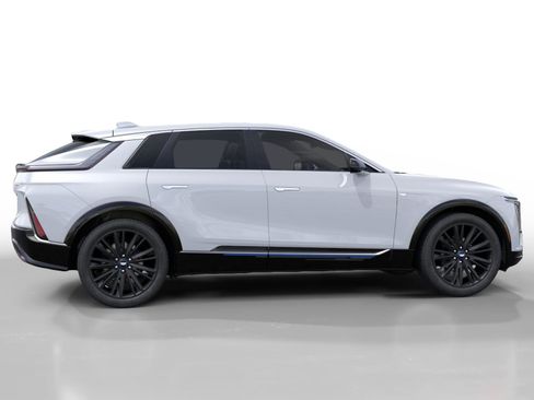 New 2026 Cadillac Lyriq Premium Luxury w/ LPO, Blue Accent Package image 5