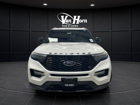 Used 2020 Ford Explorer ST w/ ST Street Pack AWD/4WD image 2
