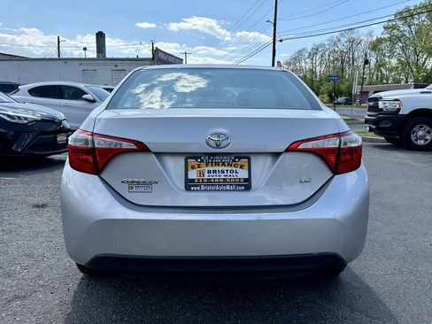 Used 2016 Toyota Corolla LE FWD image 5