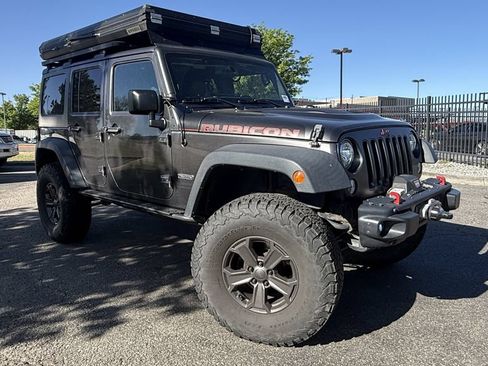 Used 2018 Jeep Wrangler Unlimited Rubicon AWD/4WD image 1