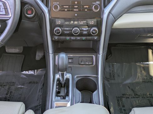 Used 2019 Subaru Ascent Limited image 22