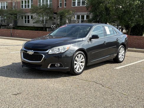 Used 2014 Chevrolet Malibu LT FWD image 2