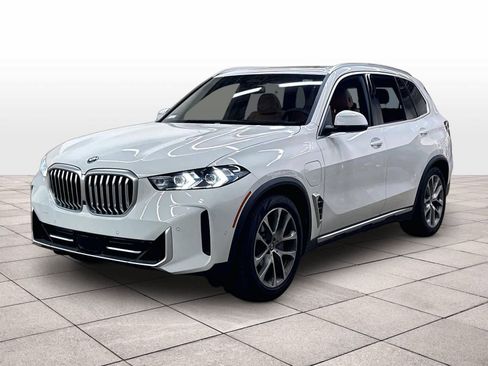 Used 2026 BMW X5 xDrive50e w/ Premium Package AWD/4WD image 1