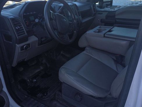 Used 2022 Ford F250 XL w/ STX Appearance Package image 29