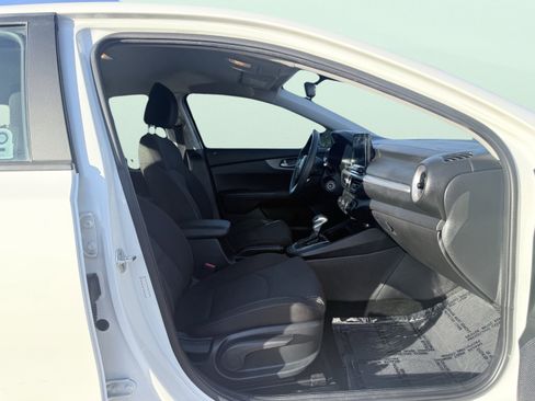 Used 2020 Kia Forte LXS image 22