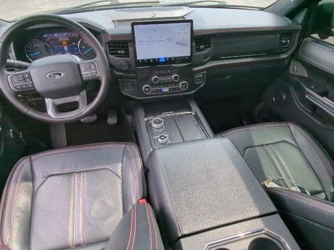 Used 2023 Ford Expedition Limited AWD/4WD image 17